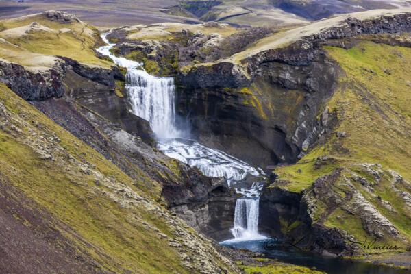 Wasserfall Ofaerufoss in der Schlucht Eldgja, Fjallabak-Naturreservat